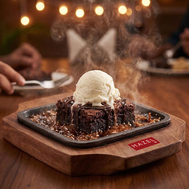 Sizzling Brownie Plate / Tray With Wooden Base Square, 5 Inch