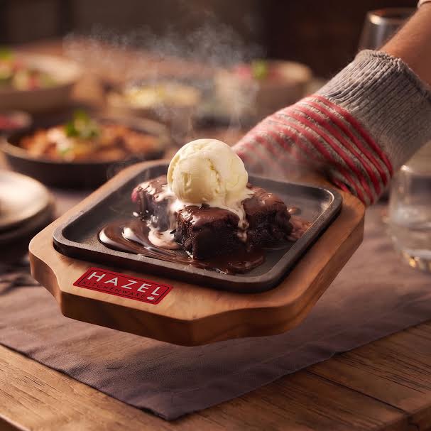 Sizzling Brownie Plate / Tray With Wooden Base Square, 6 Inch