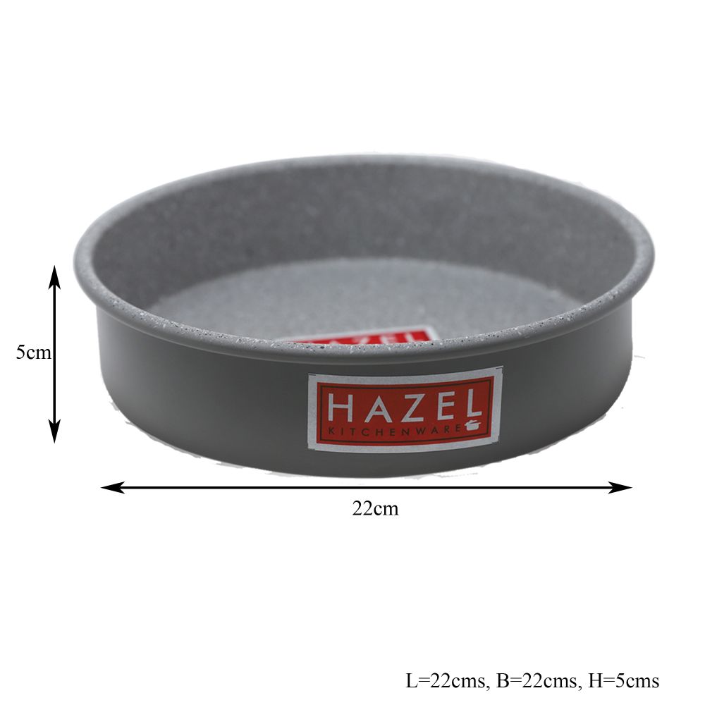 Cake mould annotated with dimension callouts showing 22 cm diameter and 5 cm height.