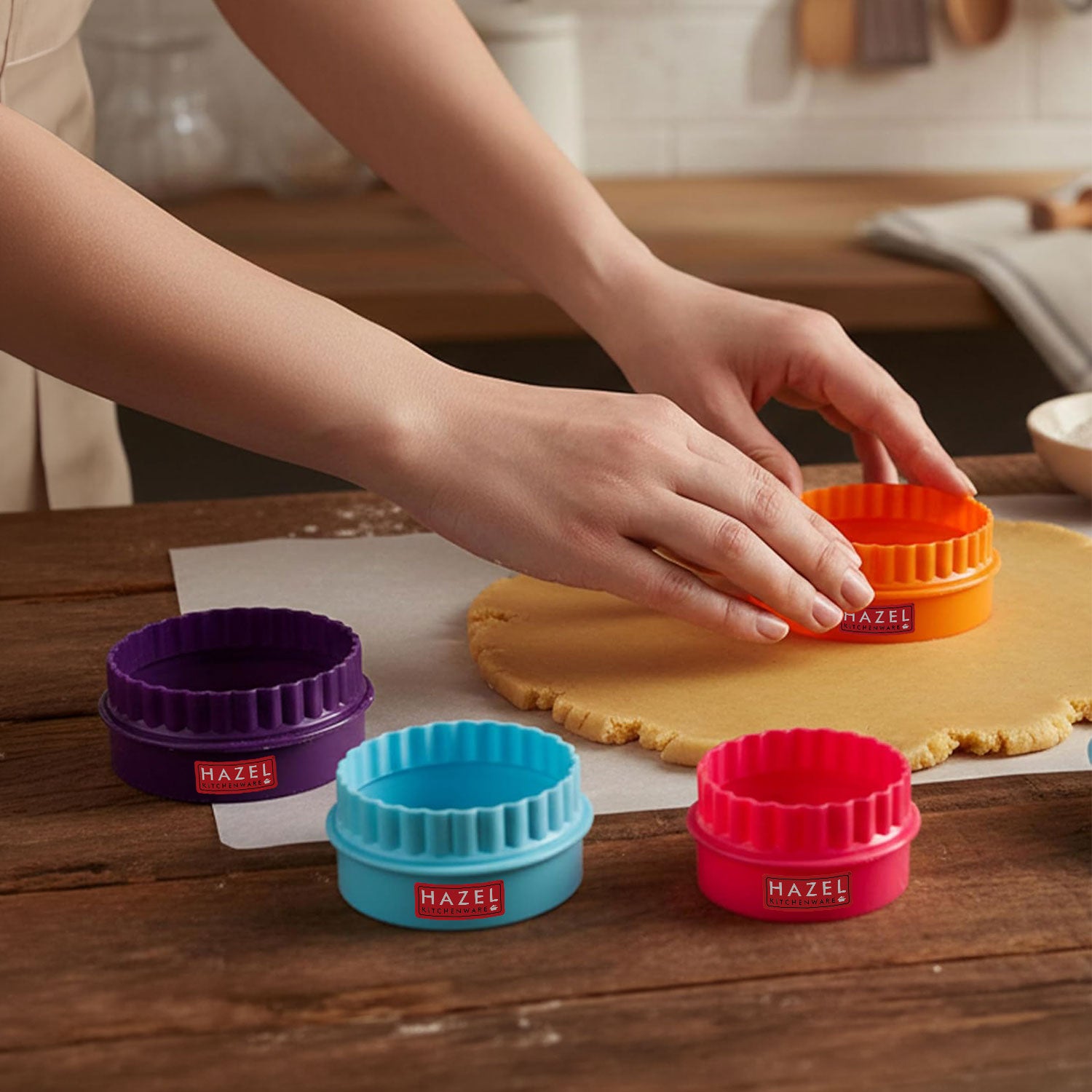 Round Plastic Cookie Cutter Set Of 5, Cutter for Cookies, Biscuits
