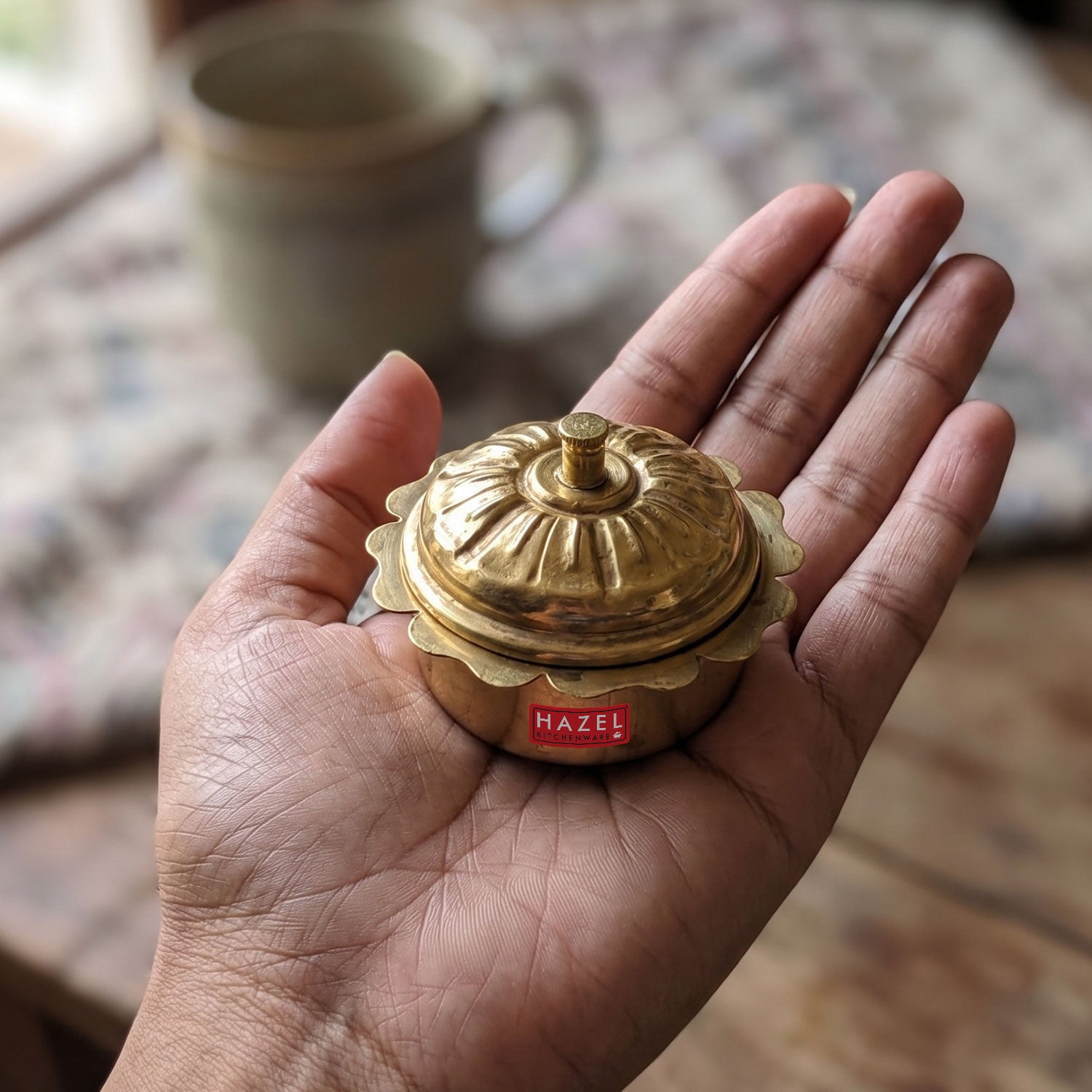 Brass Kumkum Dabbi with Lid, Haldi Box Sindoor Container Flower Shape Edge
