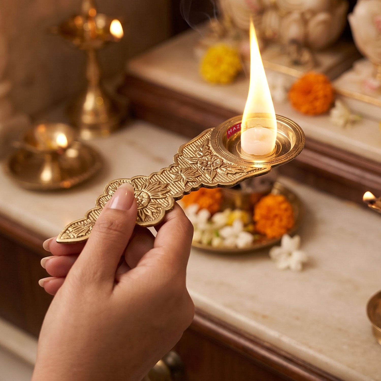 Brass Kapoor Burner Small, Camphor Aarti Holder for Pooja
