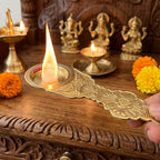 Brass Kapoor Burner Small, Camphor Aarti Holder for Pooja