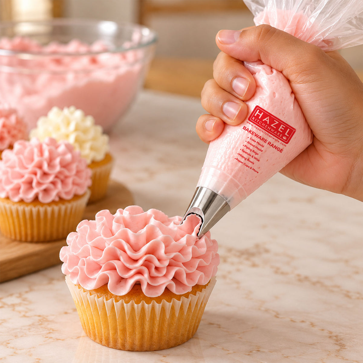 Disposable Piping Bags 50 Pcs with Ruffles Nozzle